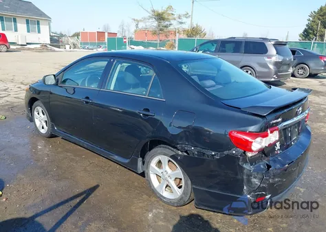 2013 Toyota Corolla S z USA, uszkodzony, nr VIN 2T1BU4EE1DC062219